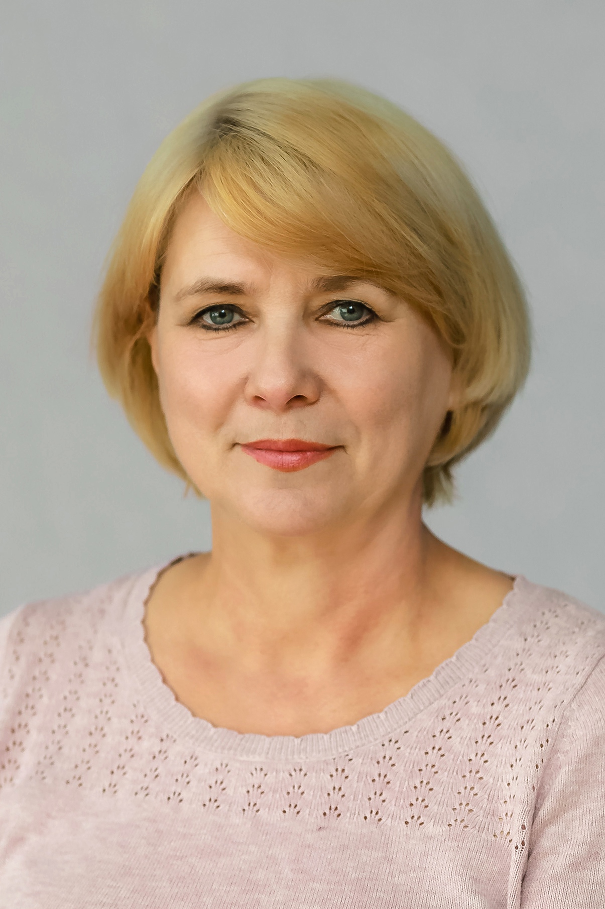 Воспитатель высшей категории Сурина Валентина Васильевна.