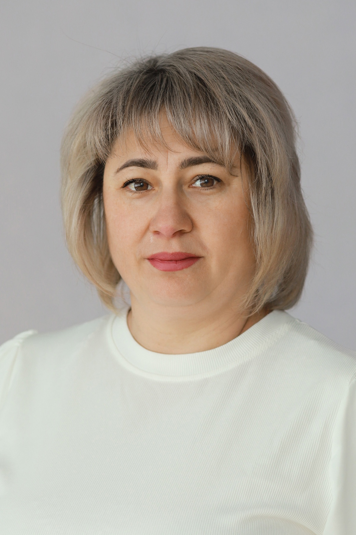 инструктор по физической культуре Глухова Надежда Владимировна.